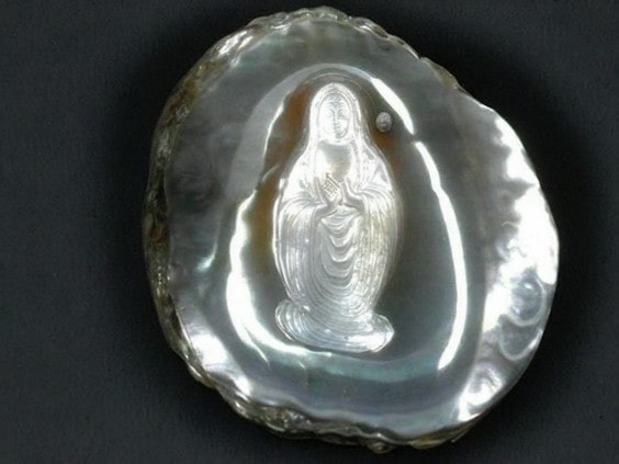 7月15日の誕生石　仏像真珠
